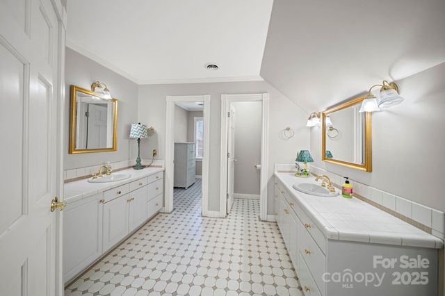 32618 Guard Road, Albemarle, NC 28001