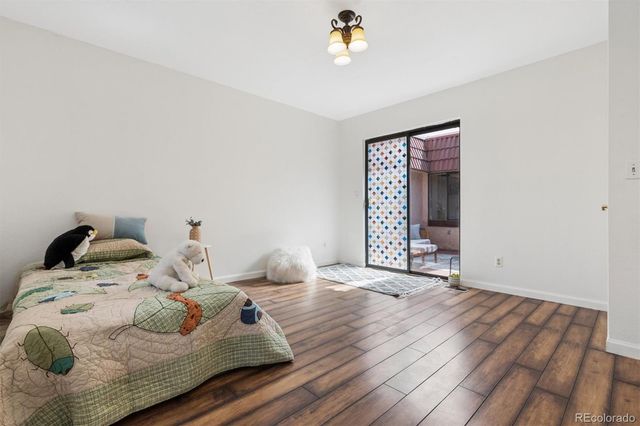 1423 S Salem Way, Aurora, CO 80012