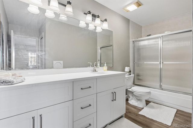 1423 S Salem Way, Aurora, CO 80012