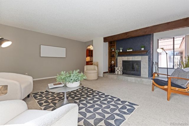 1423 S Salem Way, Aurora, CO 80012