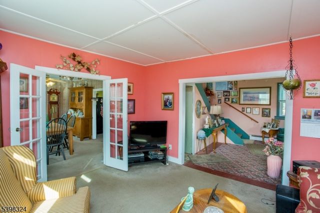 47 Hewitt Rd, Delaware Twp., NJ 08559