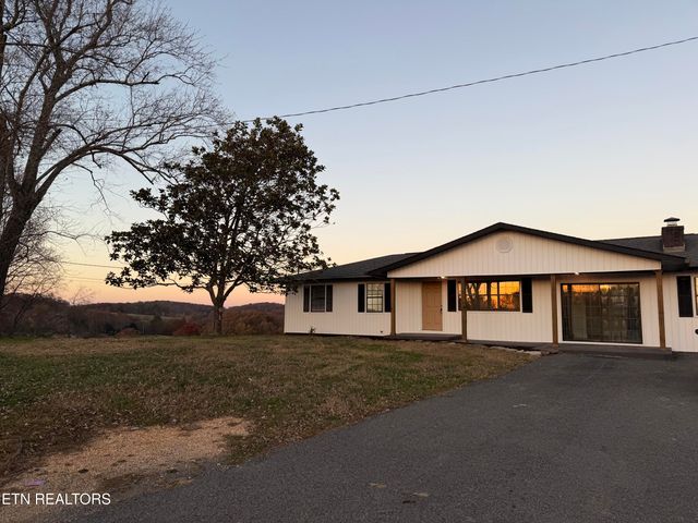 328 Peach Orchard Rd, Clinton, TN 37716