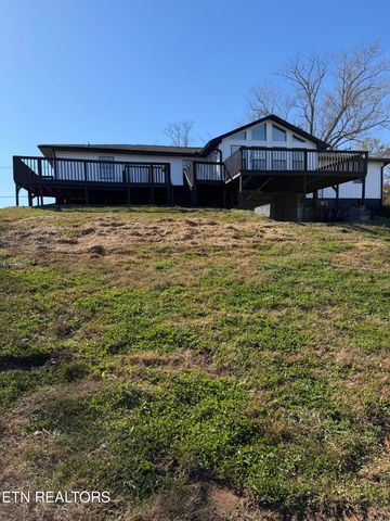 328 Peach Orchard Rd, Clinton, TN 37716