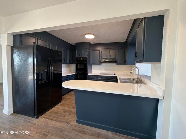 328 Peach Orchard Rd, Clinton, TN 37716