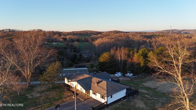328 Peach Orchard Rd, Clinton, TN 37716