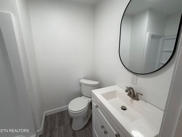 328 Peach Orchard Rd, Clinton, TN 37716