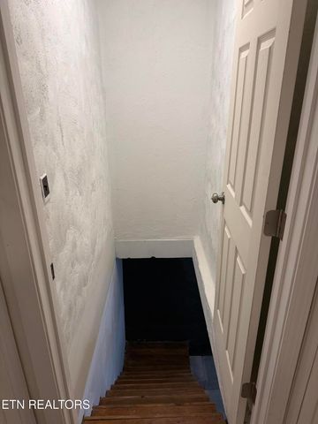 328 Peach Orchard Rd, Clinton, TN 37716