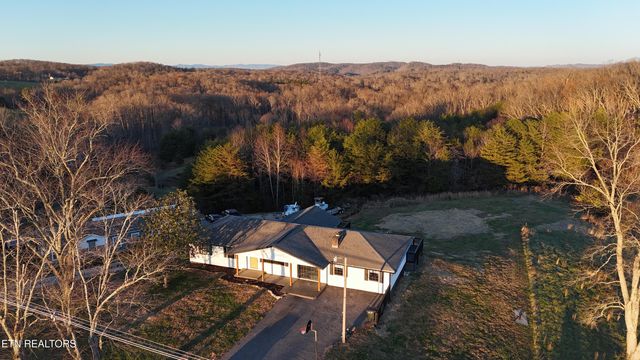 328 Peach Orchard Rd, Clinton, TN 37716