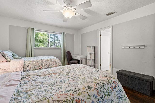 6315 Singing Creek Lane, Spring, TX 77379