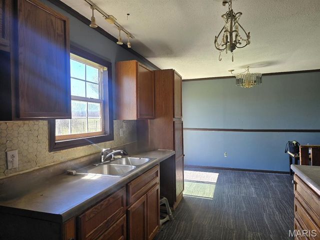 21850 S Sue Drive, Malden, MO 63863