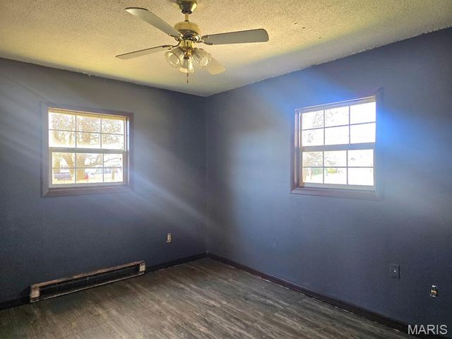 21850 S Sue Drive, Malden, MO 63863