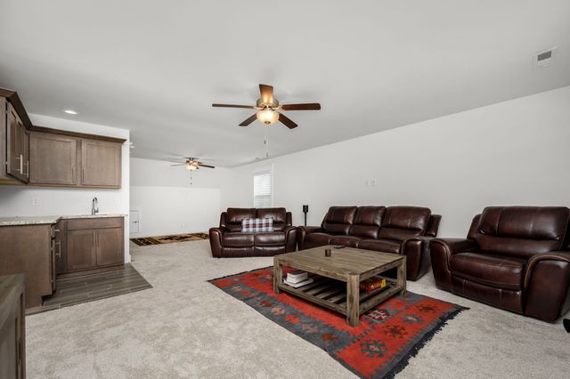 2106 Windsor St, Murfreesboro, TN 37130