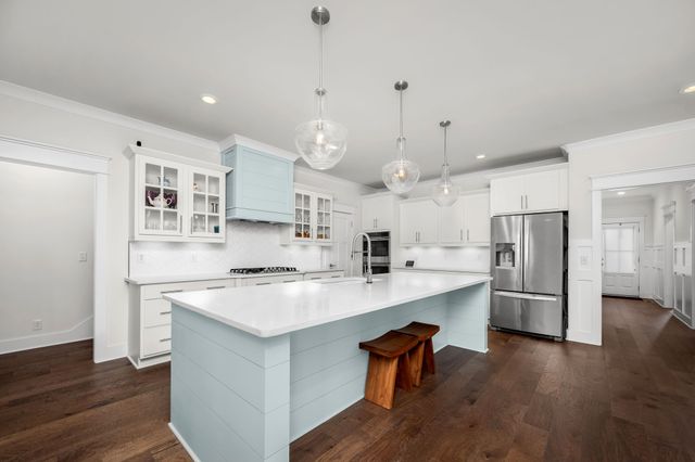 2106 Windsor St, Murfreesboro, TN 37130