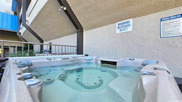 1535 Pensacola Street 605, Honolulu, HI 96822