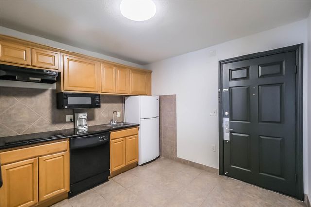 1025 Swanson Street 209, Houston, TX 77030