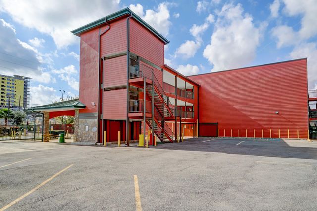 1025 Swanson Street 209, Houston, TX 77030