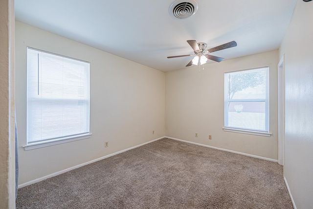 312 Thornridge Dr, Midland, TX 79703