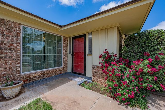 312 Thornridge Dr, Midland, TX 79703
