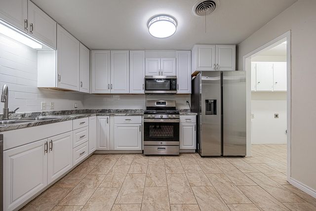 312 Thornridge Dr, Midland, TX 79703