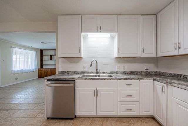 312 Thornridge Dr, Midland, TX 79703