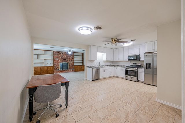 312 Thornridge Dr, Midland, TX 79703