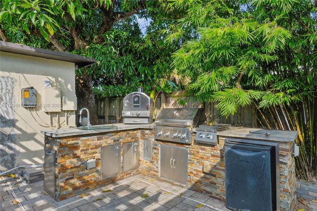 155 NW 124th Street, North Miami, FL 33168