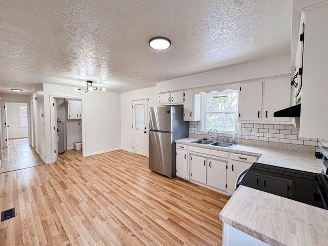 127 Brenda Drive, Lawrenceburg, KY 40342