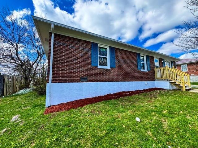 127 Brenda Drive, Lawrenceburg, KY 40342