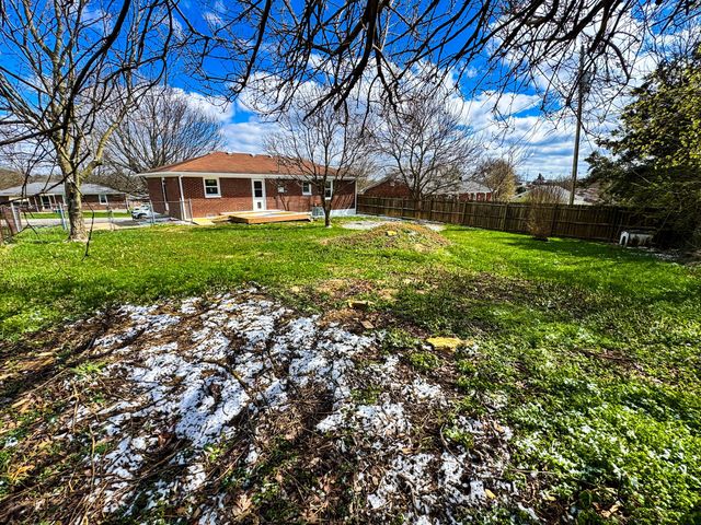 127 Brenda Drive, Lawrenceburg, KY 40342