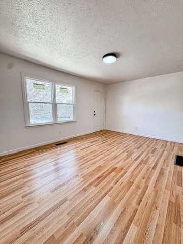 127 Brenda Drive, Lawrenceburg, KY 40342