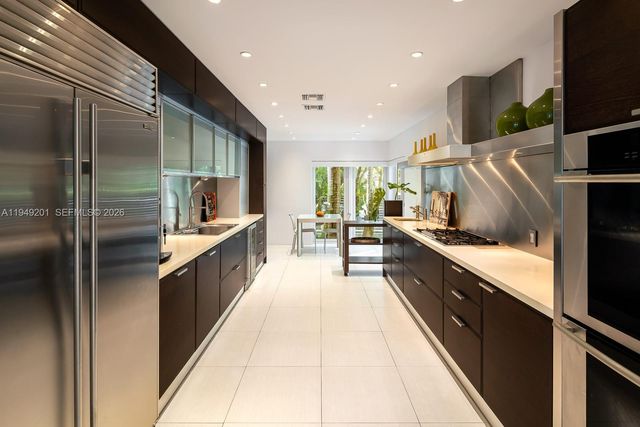 5907 Riviera Dr, Coral Gables, FL 33146