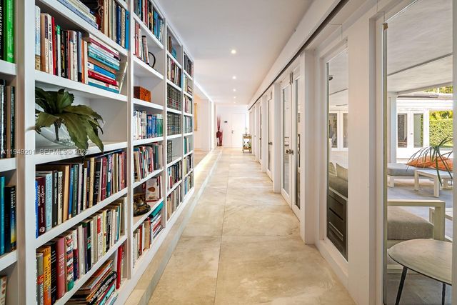 5907 Riviera Dr, Coral Gables, FL 33146