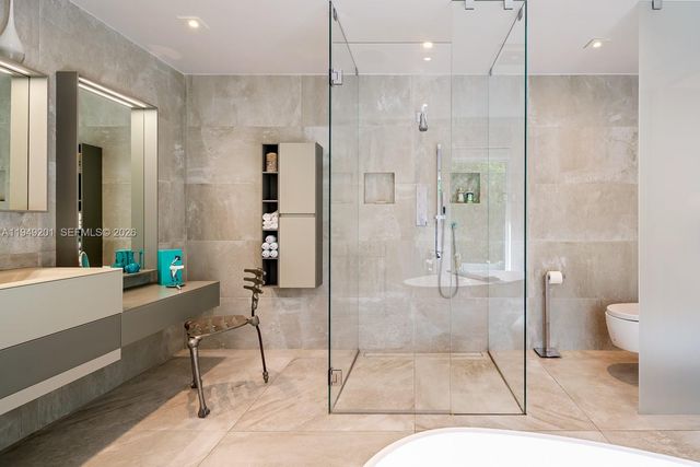 5907 Riviera Dr, Coral Gables, FL 33146