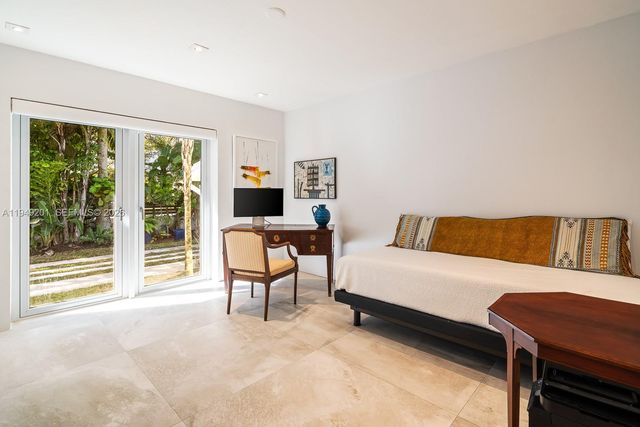 5907 Riviera Dr, Coral Gables, FL 33146