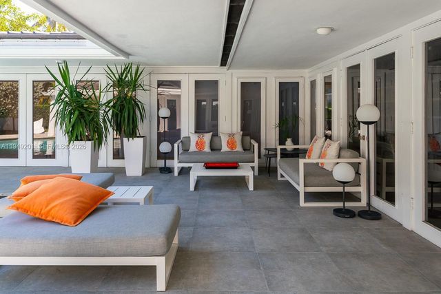 5907 Riviera Dr, Coral Gables, FL 33146