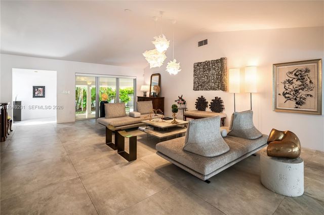 5907 Riviera Dr, Coral Gables, FL 33146