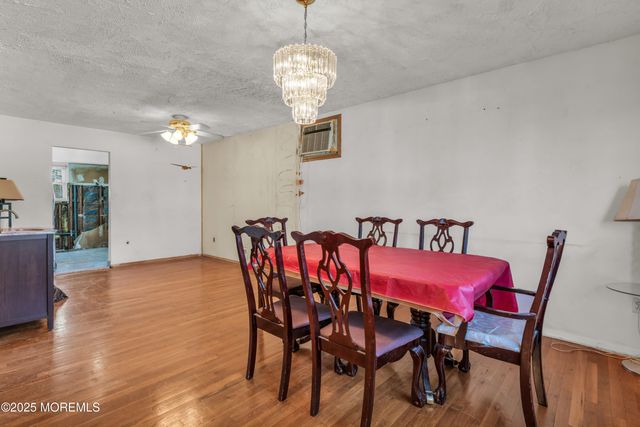 975 S Concourse, Keyport, NJ 07735