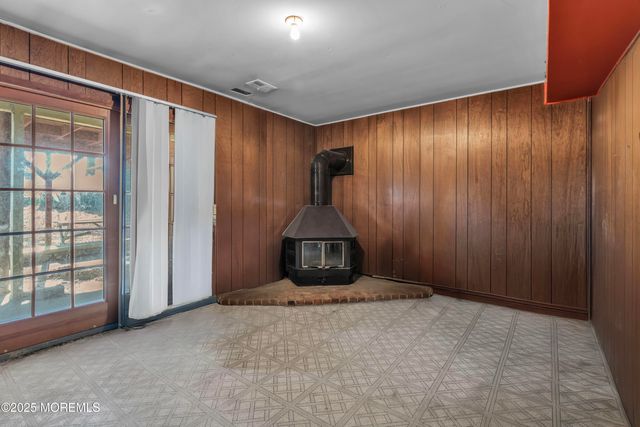 975 S Concourse, Keyport, NJ 07735