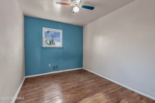 975 S Concourse, Keyport, NJ 07735