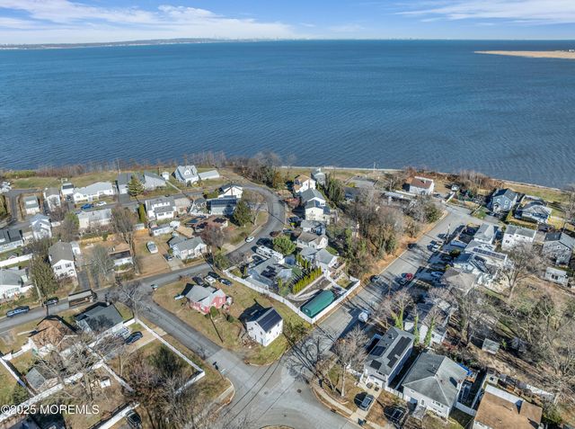 975 S Concourse, Keyport, NJ 07735