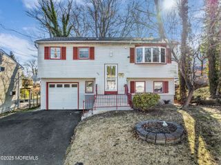 975 S Concourse, Keyport, NJ 07735