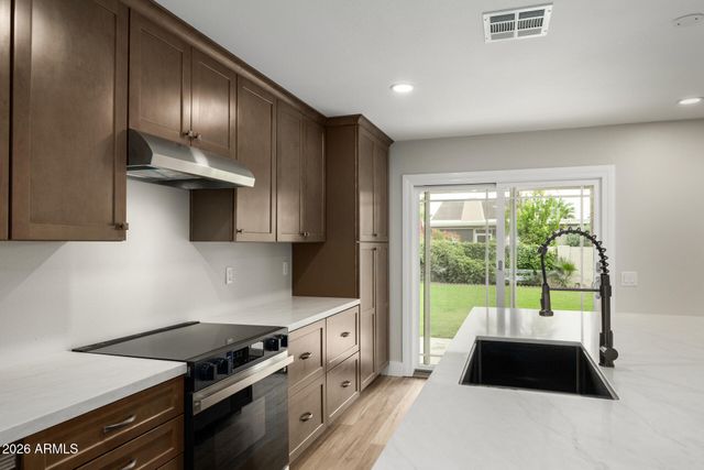 10225 E SPRING CREEK Road, Sun Lakes, AZ 85248