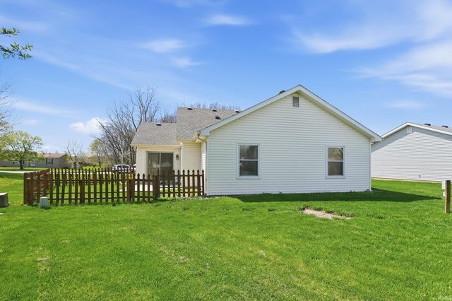 2108 Portage Pass, Auburn, IN 46706