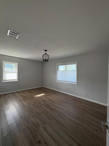 9032 Nuckols Crossing RD, Austin, TX 78744