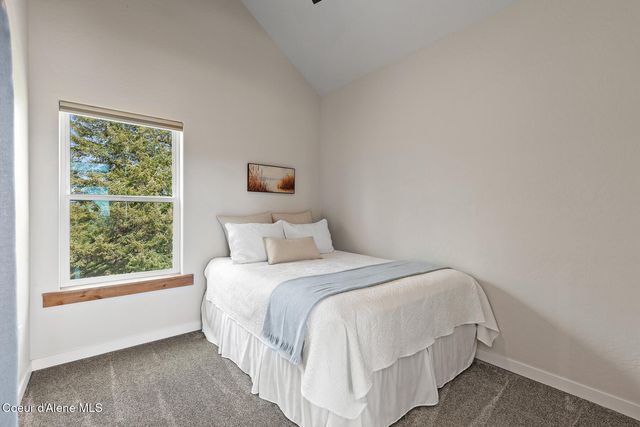 10824 N Payment Peak Rd, Hauser, ID 83854