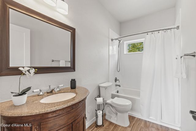 10824 N Payment Peak Rd, Hauser, ID 83854
