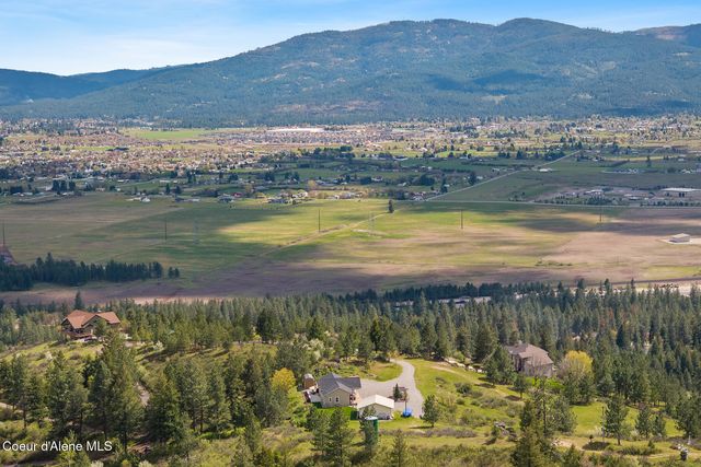 10824 N Payment Peak Rd, Hauser, ID 83854