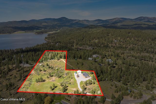 10824 N Payment Peak Rd, Hauser, ID 83854