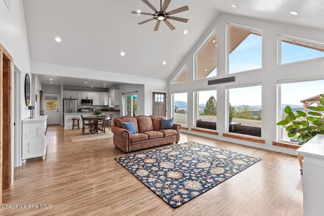 10824 N Payment Peak Rd, Hauser, ID 83854