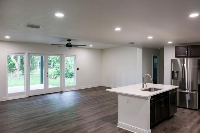 730 CRYSTAL LAKE RD, Lutz, FL 33548